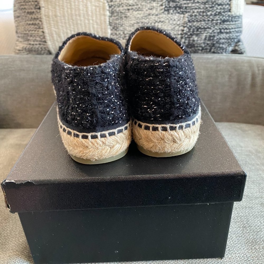 Chanel Espadrille Tweed Canvas Flats in Black & Silver (CC-0426N-0119) - Picture 6 of 13